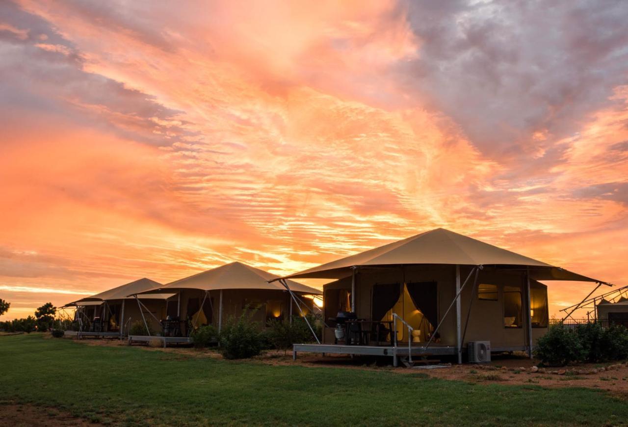 Hotel Mitchell Grass Retreat à Longreach Extérieur photo